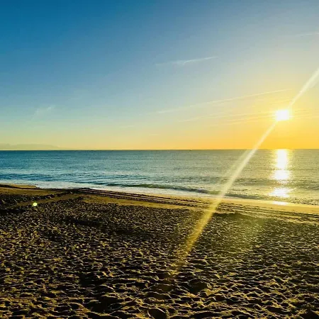 Modern 2br Walk To & Old Town Fuengirola
